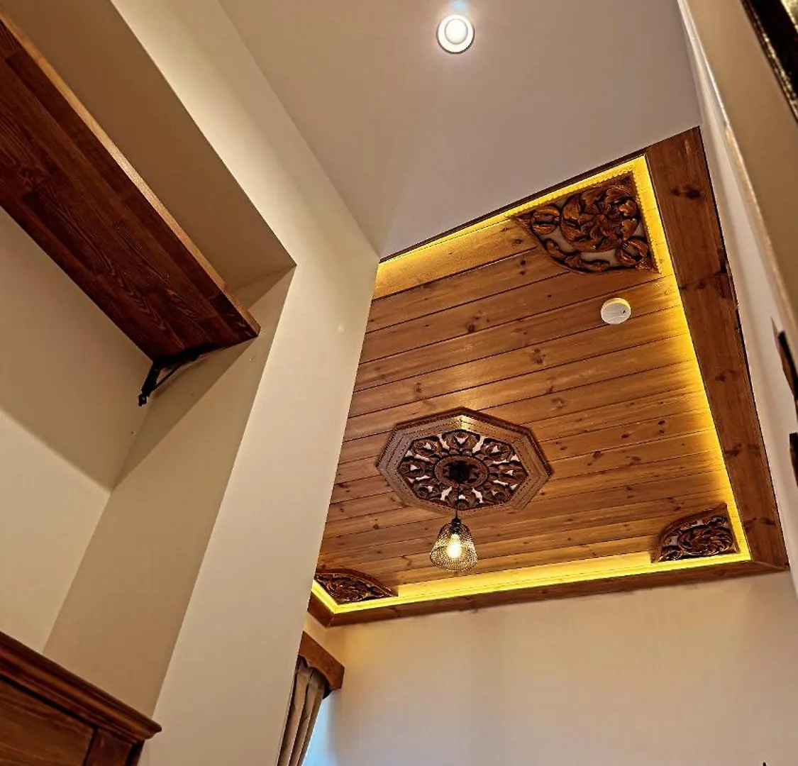 ****  Boutique Hotel Empire Of Martin Gjirokastra Albánia